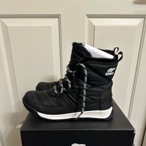 Women’s Sorel Boots  Whitney II Short Lace  7.5 New in Box Waterproof, Insulated